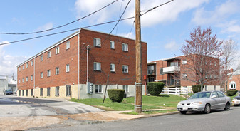 4000 Glengyle Ave Apartments