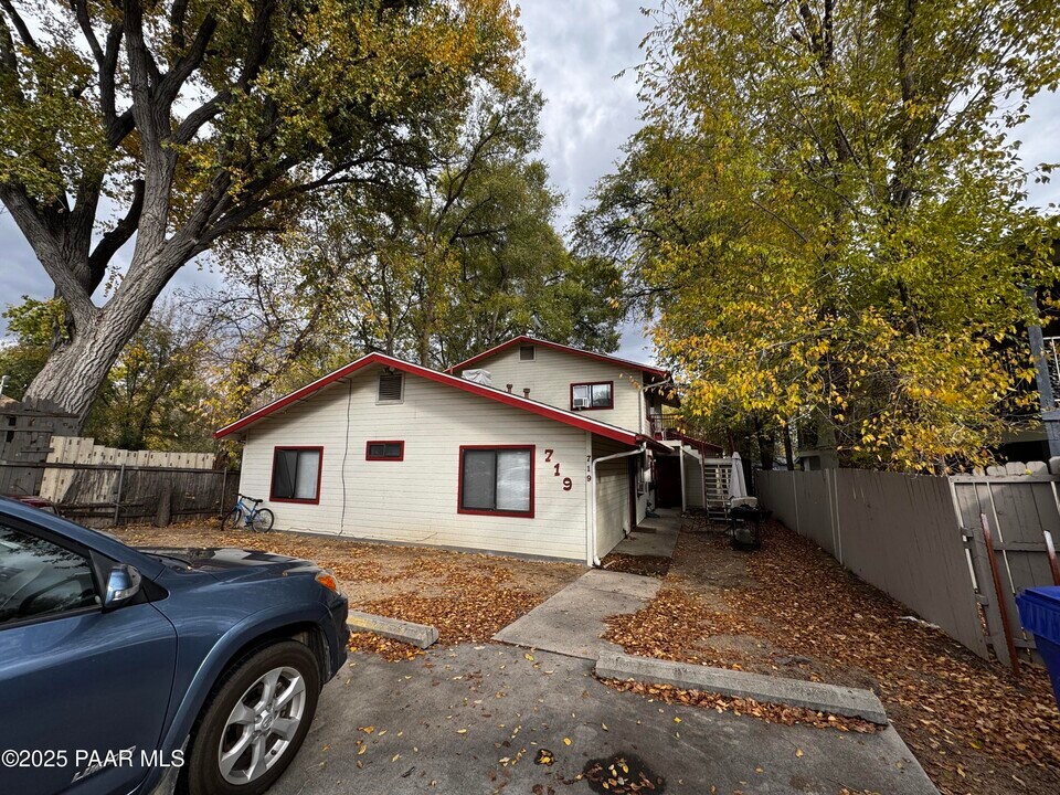 719 Bird St in Prescott, AZ - Building Photo