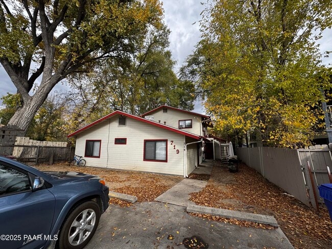 property at 719 Bird St