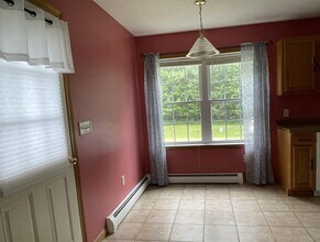 9 Crate Ln in Canaan, NH - Foto de edificio - Building Photo