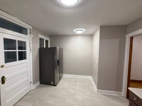 5545 N Luna Ave, Unit 1 in Chicago, IL - Foto de edificio - Building Photo