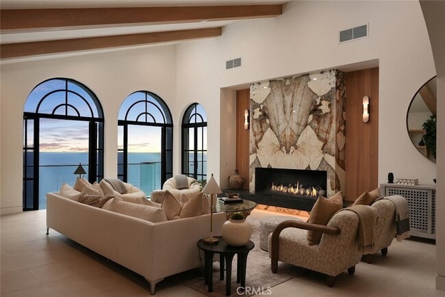32101 S Coast Hwy in Laguna Beach, CA - Building Photo - Building Photo