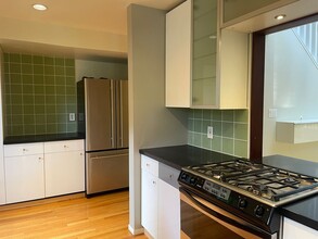 345 Hazel Ave in Mill Valley, CA - Building Photo - Building Photo