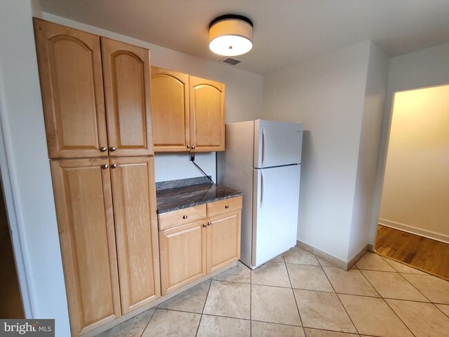 17 Kennedy St in Alexandria, VA - Building Photo - Building Photo