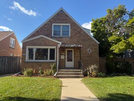 3537 S 15th St in Milwaukee, WI - Building Photo