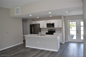 126 Smallwood Rd in Rotonda West, FL - Building Photo - Building Photo