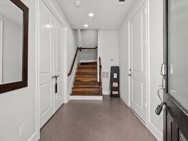 5616 Cohn Terrace in Houston, TX - Building Photo