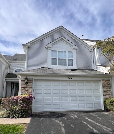 4716 Amber Cir in Hoffman Estates, IL - Building Photo