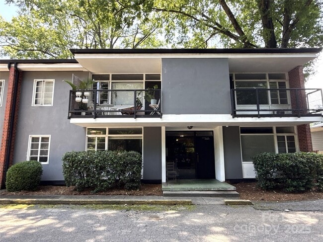 property at 2126 E 7th St