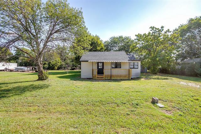 707 Harrel Ave in Bynum, TX - Building Photo - Building Photo
