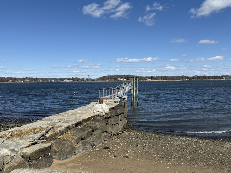 101 Harbor Rd in Westport, CT - Building Photo