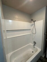 8020 N Garfield Ave in Kansas City, MO - Building Photo - Building Photo