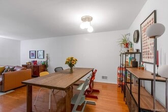 57 Heritage Dr in New City, NY - Building Photo - Building Photo