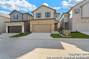 14839 Vance Jackson Rd in San Antonio, TX - Building Photo