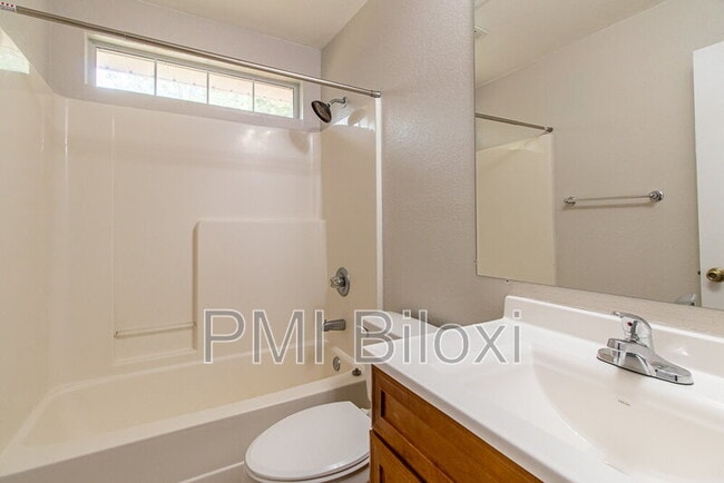 property at 1513 Buck St