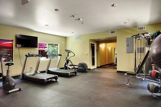 Villa Sofia (Woodman) in Sherman Oaks, CA - Foto de edificio - Other