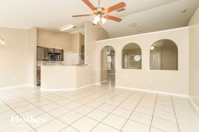 205 Tiffany Ct in Kissimmee, FL - Building Photo - Building Photo