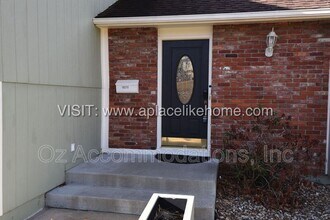 10212 Nall Ave in Overland Park, KS - Building Photo - Building Photo