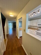 8112 Circle Tree Ln in Charlotte, NC - Building Photo - Building Photo