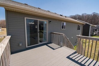 6775 Gaillardia Dr NW in Rochester, MN - Building Photo - Building Photo