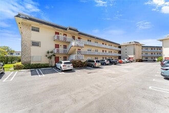 4341 NW 16th St in Lauderhill, FL - Building Photo - Building Photo
