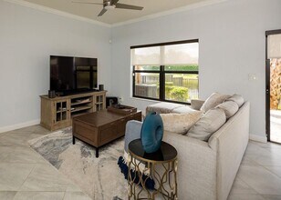 6115 Bangalow Dr in Greenacres, FL - Building Photo - Building Photo