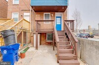 3219 E Monument St photo'