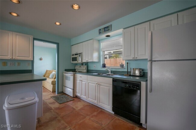520 97th Ave N in Naples, FL - Building Photo - Building Photo