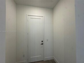 19670 NE 14th Ct in Miami, FL - Building Photo - Building Photo