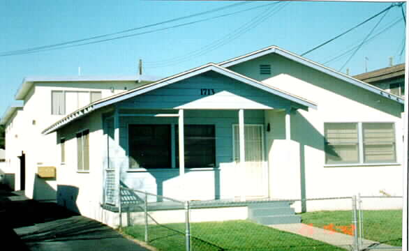 1713 W 150th St in Gardena, CA - Building Photo