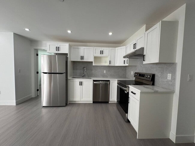 21186 Wicklund Av in Maple Ridge, BC - Building Photo - Building Photo