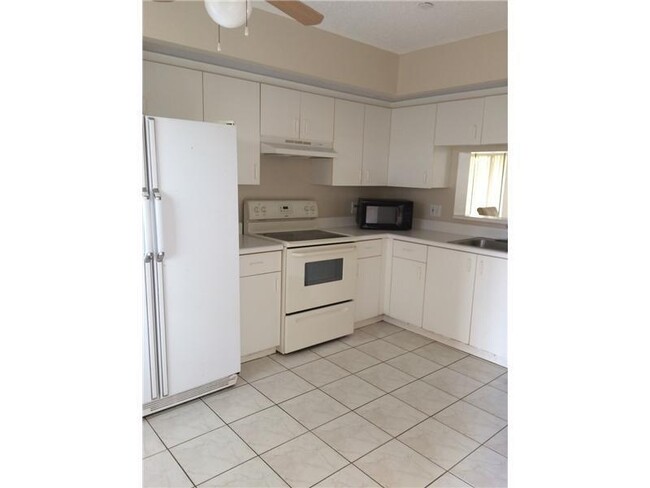 property at 701 SW 141st Ave