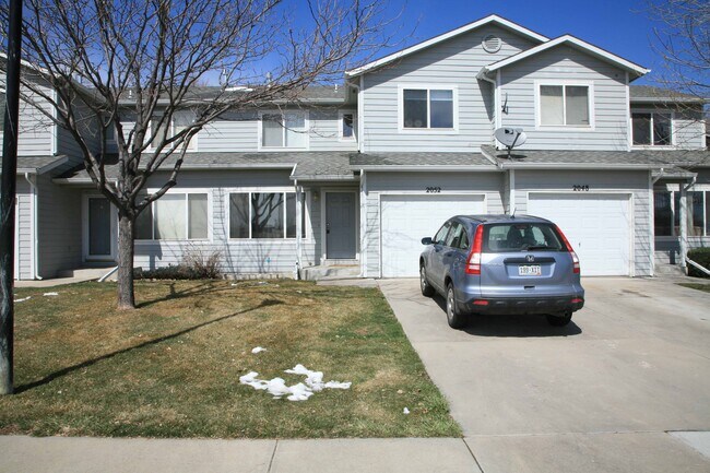 property at 2052 Glenmoor Dr