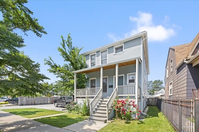 property at 3616 N Kedzie Ave