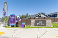 The Pines at Sunrise in South Hill, WA - Foto de edificio - Building Photo