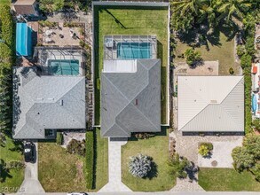 116 1st St in Bonita Springs, FL - Building Photo - Building Photo