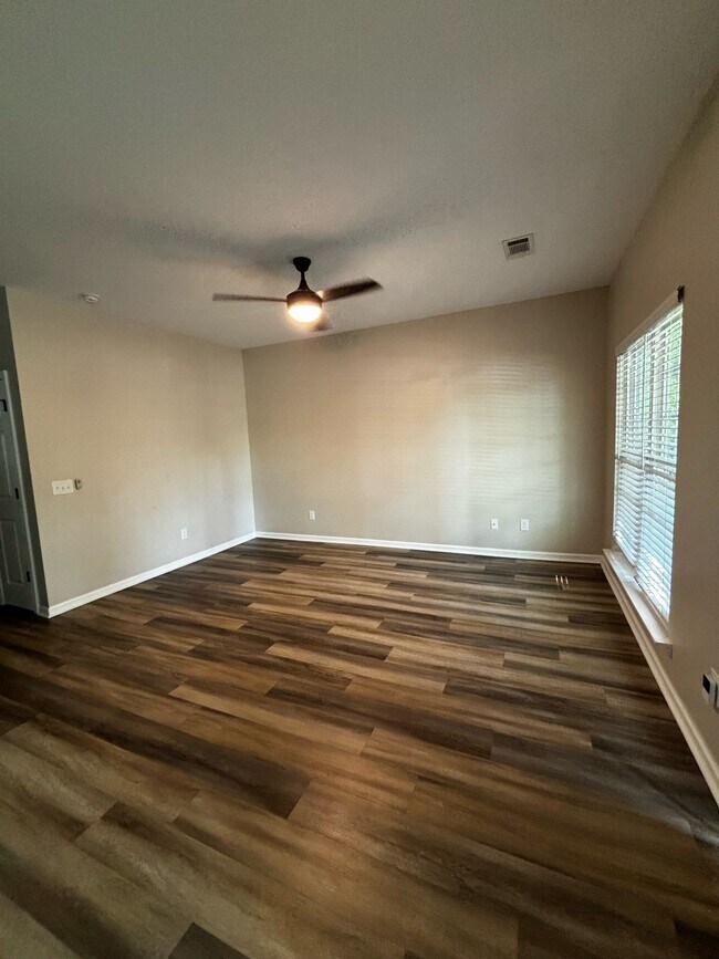 715 Truman St in Hinesville, GA - Building Photo - Building Photo