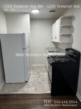 4206 Vermont Ave NW in Roanoke, VA - Building Photo - Building Photo