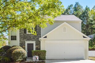 577 Arbor Ridge Dr in Stone Mountain, GA - Building Photo