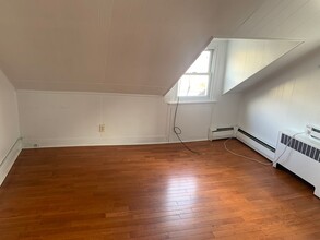 8 Overhill Rd in Upper Darby, PA - Building Photo - Building Photo