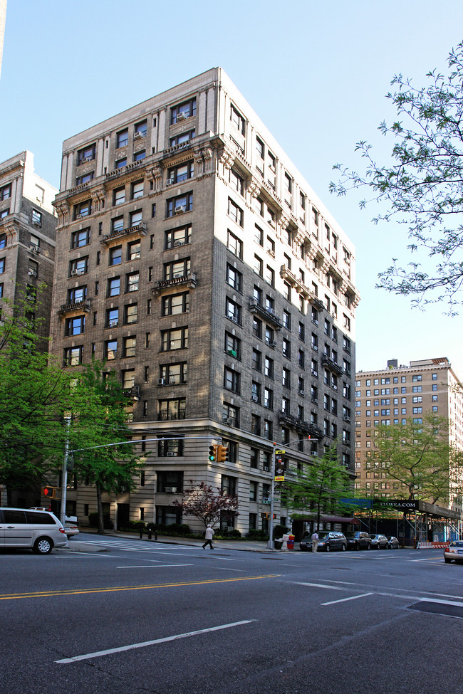 525 West End Ave in New York, NY - Foto de edificio - Building Photo