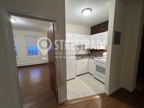 54 S Huntington Ave in Boston, MA - Building Photo - Building Photo