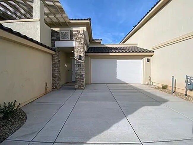 140 W Center St in Ivins, UT - Building Photo - Building Photo