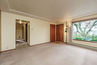 117 NE 89th Ave in Vancouver, WA - Building Photo - Building Photo
