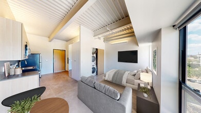 418 East Grand in Des Moines, IA - Building Photo - Building Photo