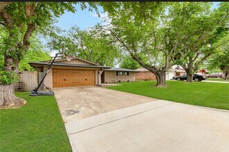 1703 Monaco Dr in Arlington, TX - Building Photo - Building Photo