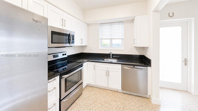 3630 Percival Ave in Miami, FL - Building Photo - Building Photo