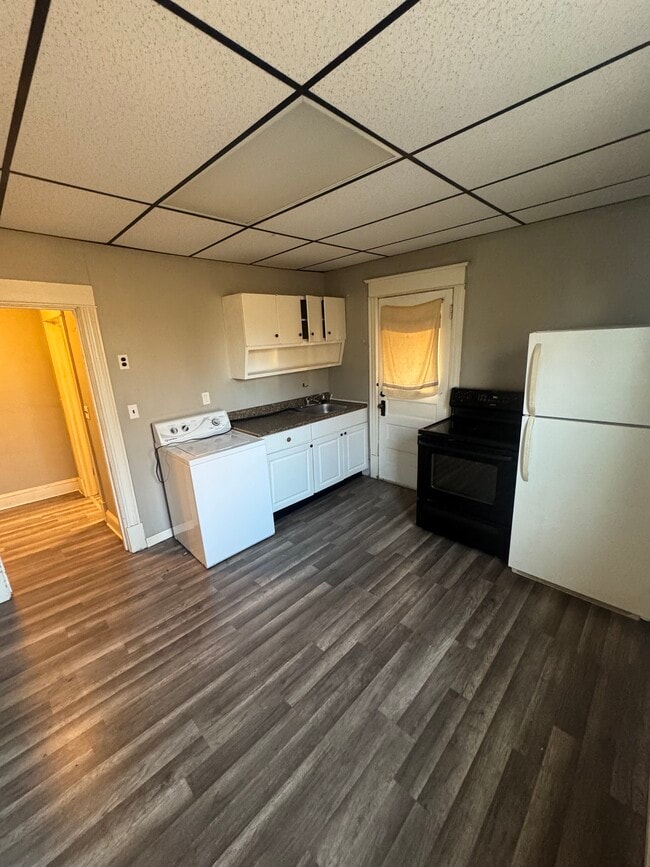 150 Linden St, Unit 150 Linden st in Pittsfield, MA - Building Photo - Building Photo