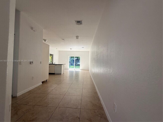 13212 Old Biscayne Dr in Homestead, FL - Building Photo - Building Photo