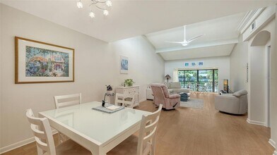 1611 Clower Creek Dr, Unit HA237 in Sarasota, FL - Building Photo - Building Photo